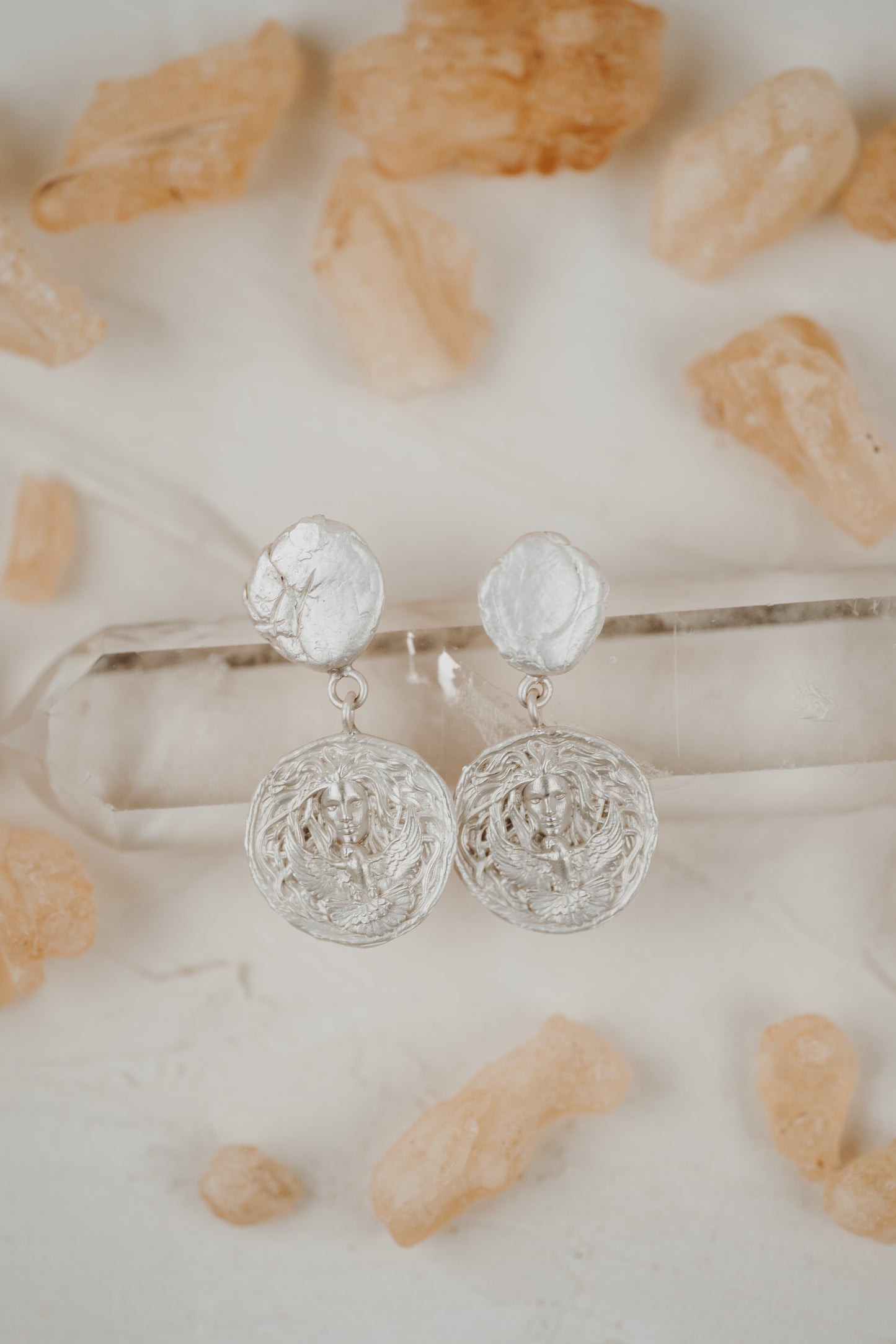 Pendientes Yo Sagrada en plata